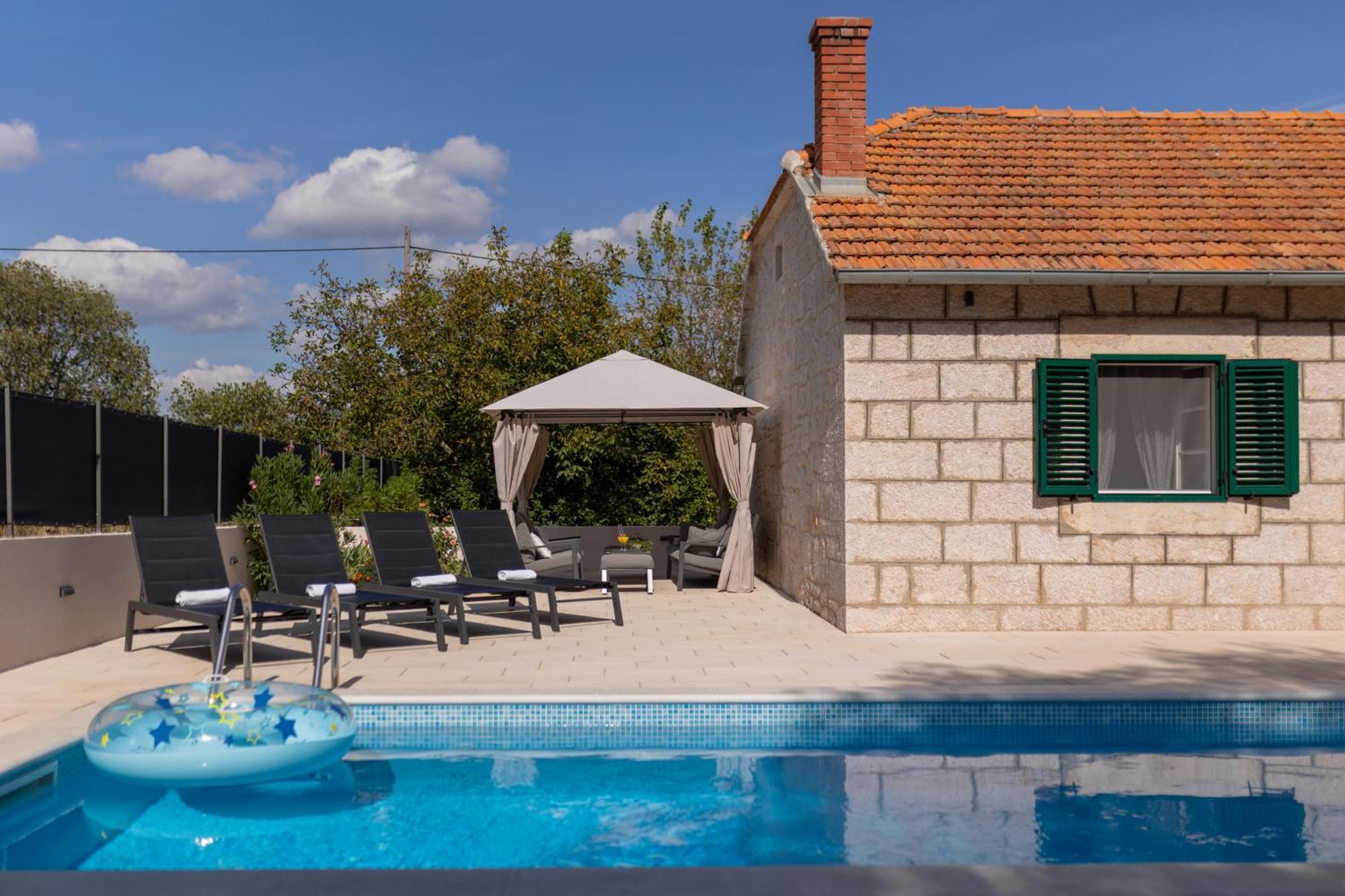 Experience Village Life - Jokini Dvori With Private Pool Pakovo Selo Exterior foto