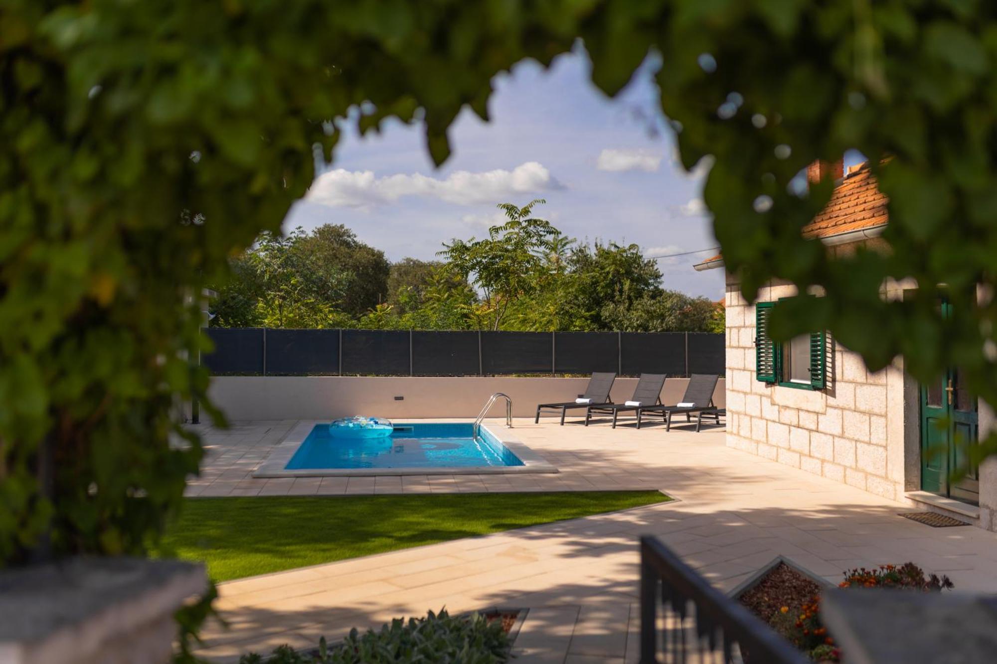 Experience Village Life - Jokini Dvori With Private Pool Pakovo Selo Exterior foto