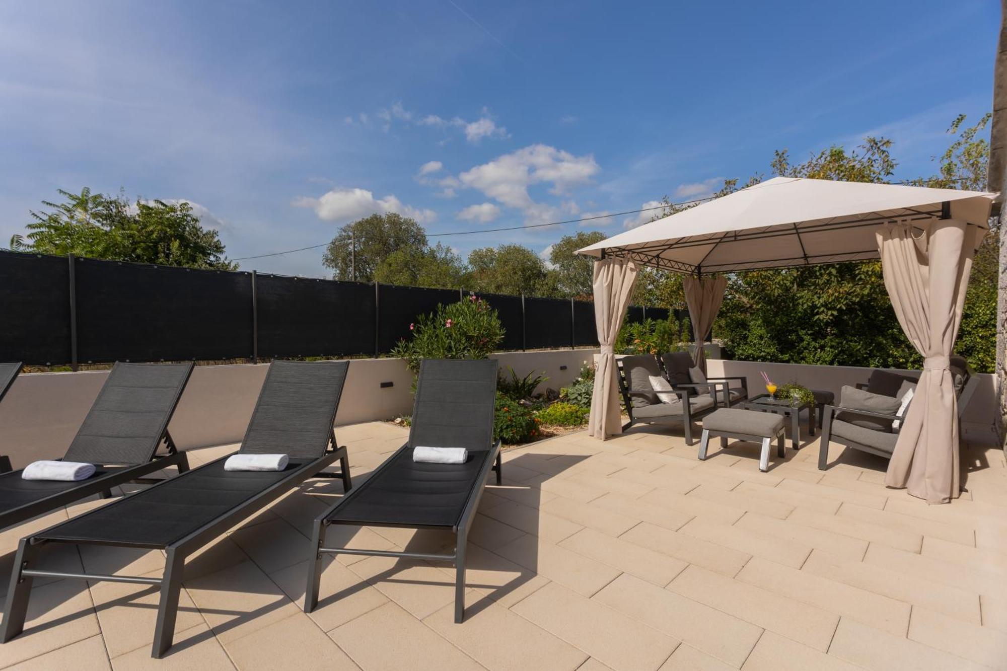 Experience Village Life - Jokini Dvori With Private Pool Pakovo Selo Exterior foto